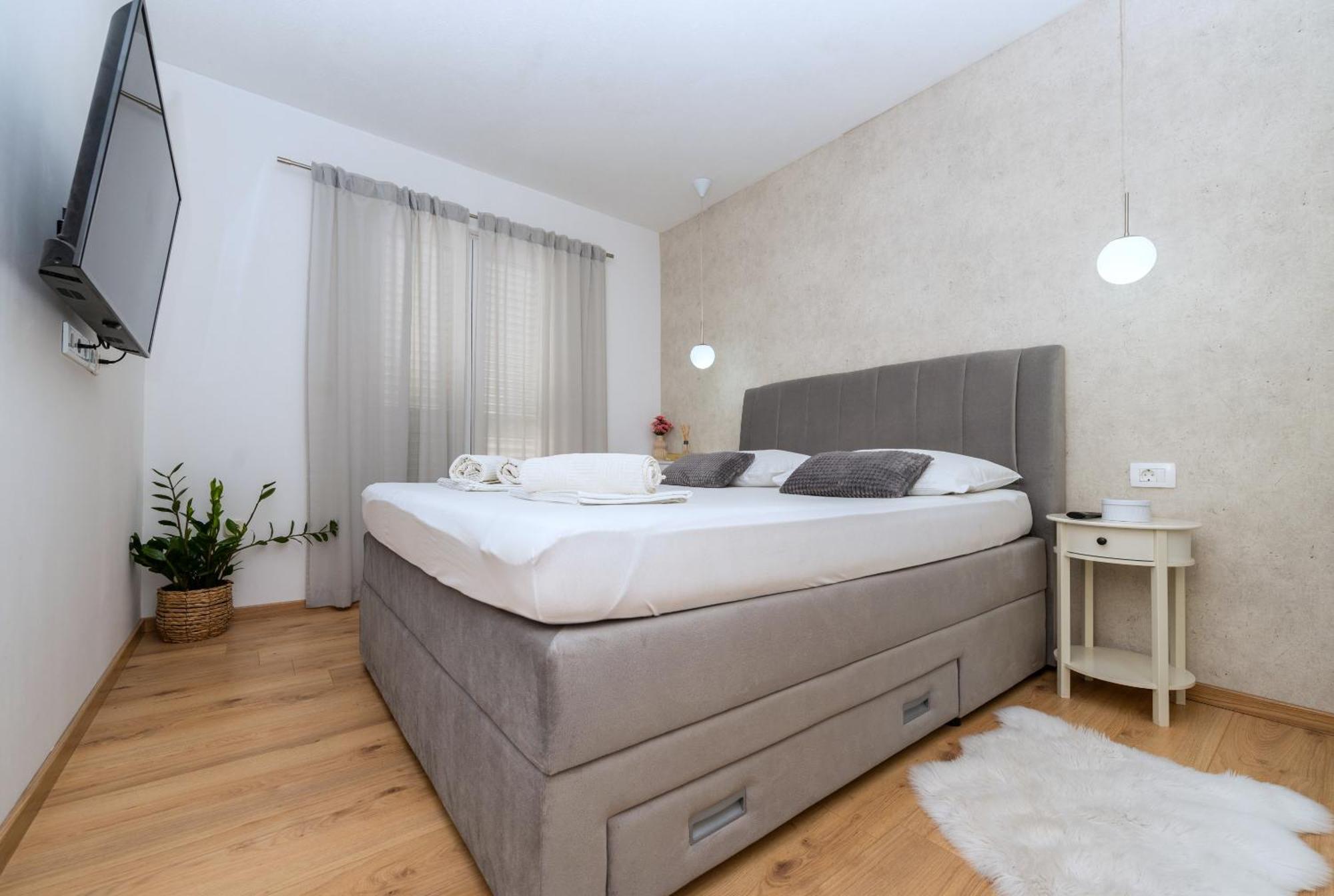 Apartment Mirjana Makarska Dış mekan fotoğraf