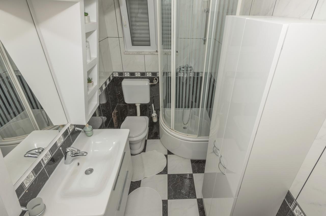 Apartment Mirjana Makarska Dış mekan fotoğraf