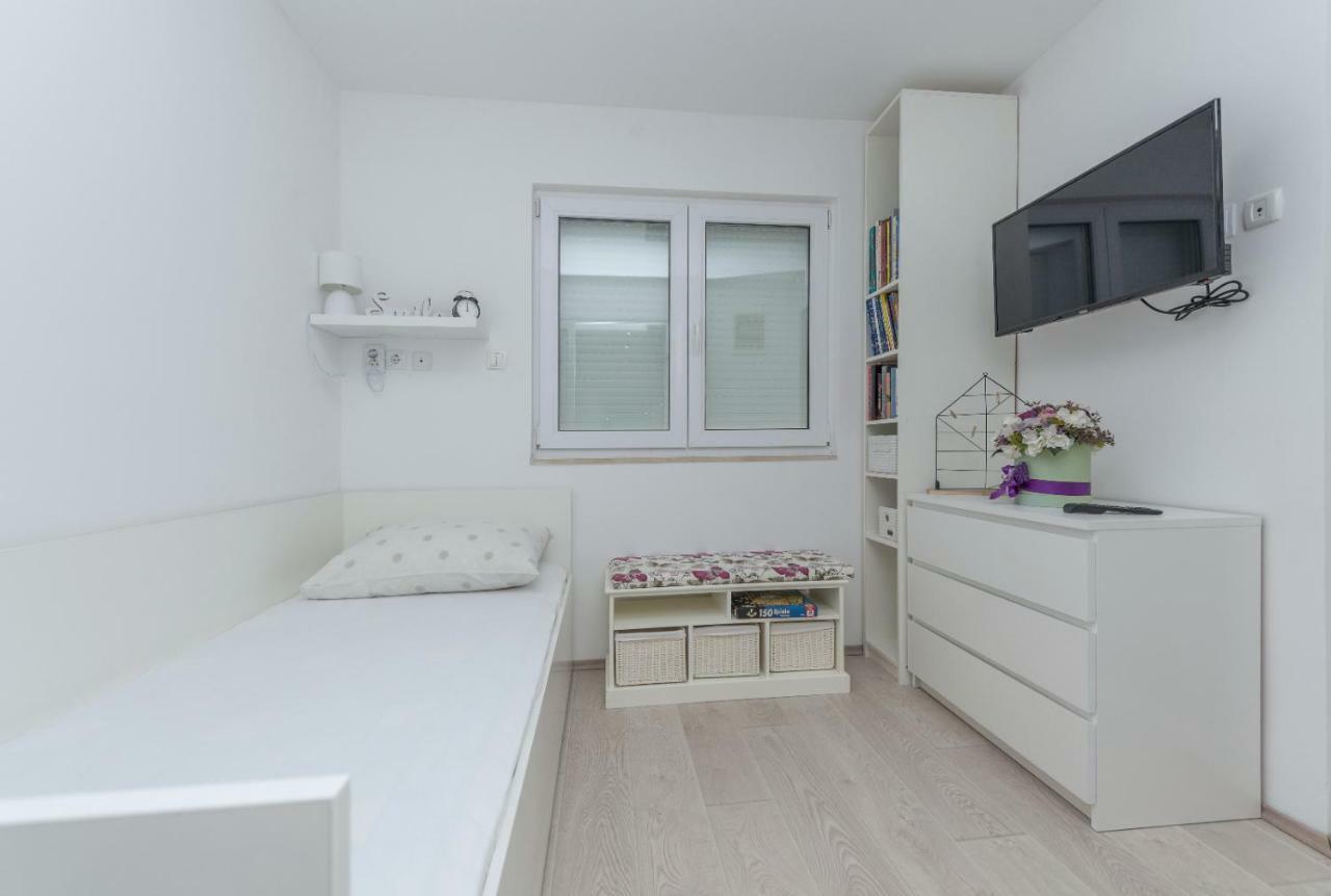 Apartment Mirjana Makarska Dış mekan fotoğraf